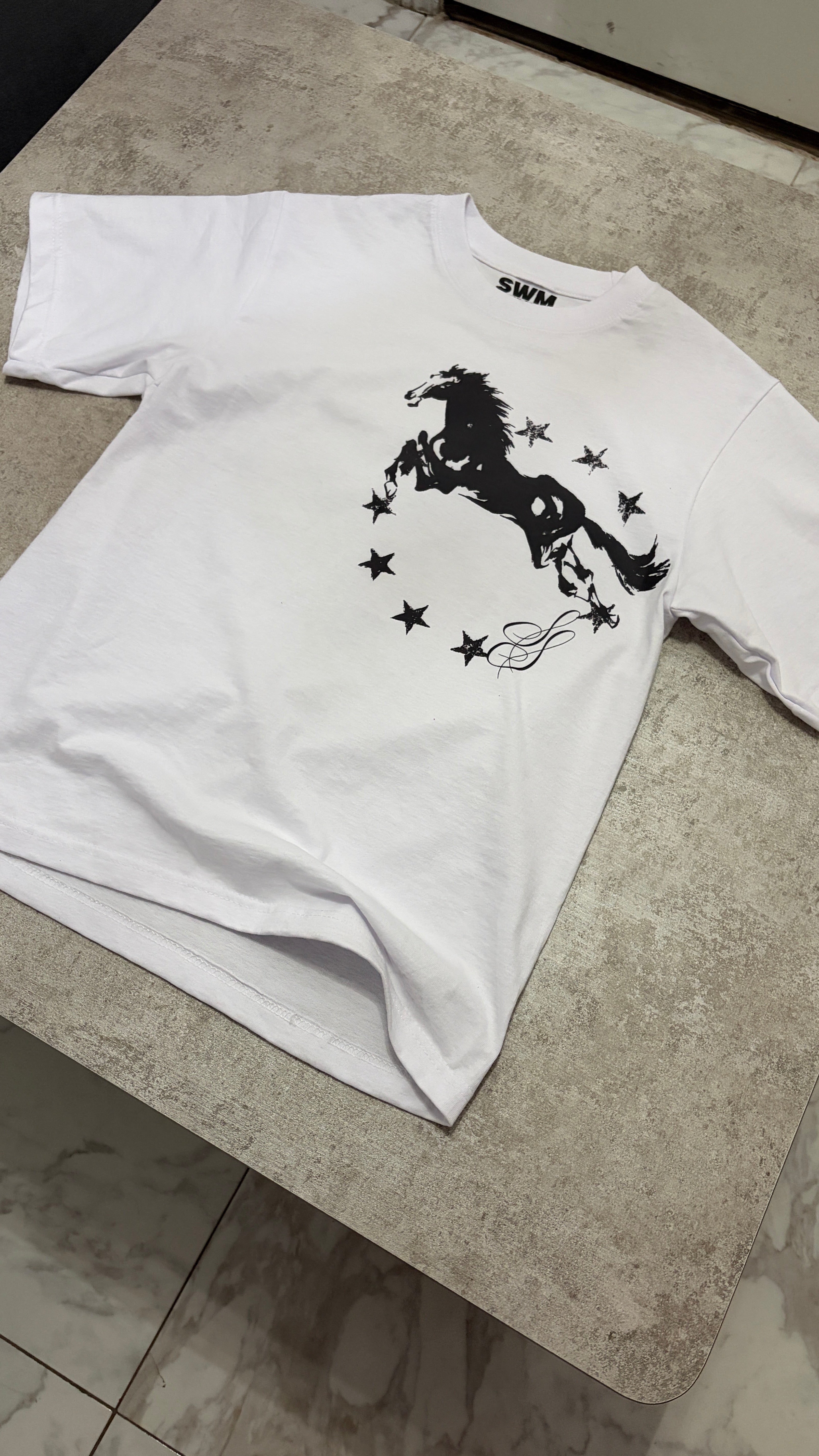 “Displayed" Shortsleeve - White