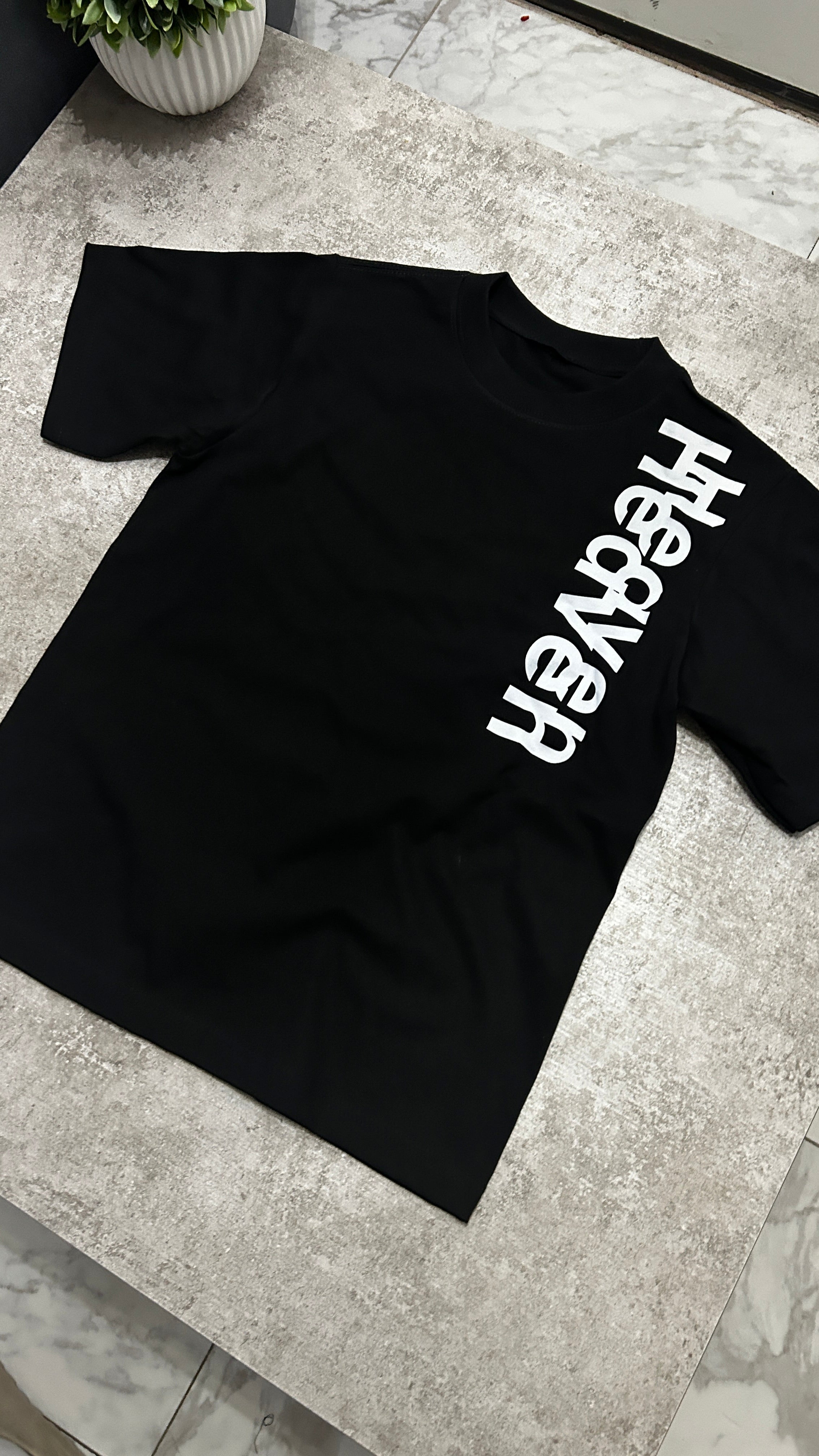 "Heaven" Shortsleeve - Black