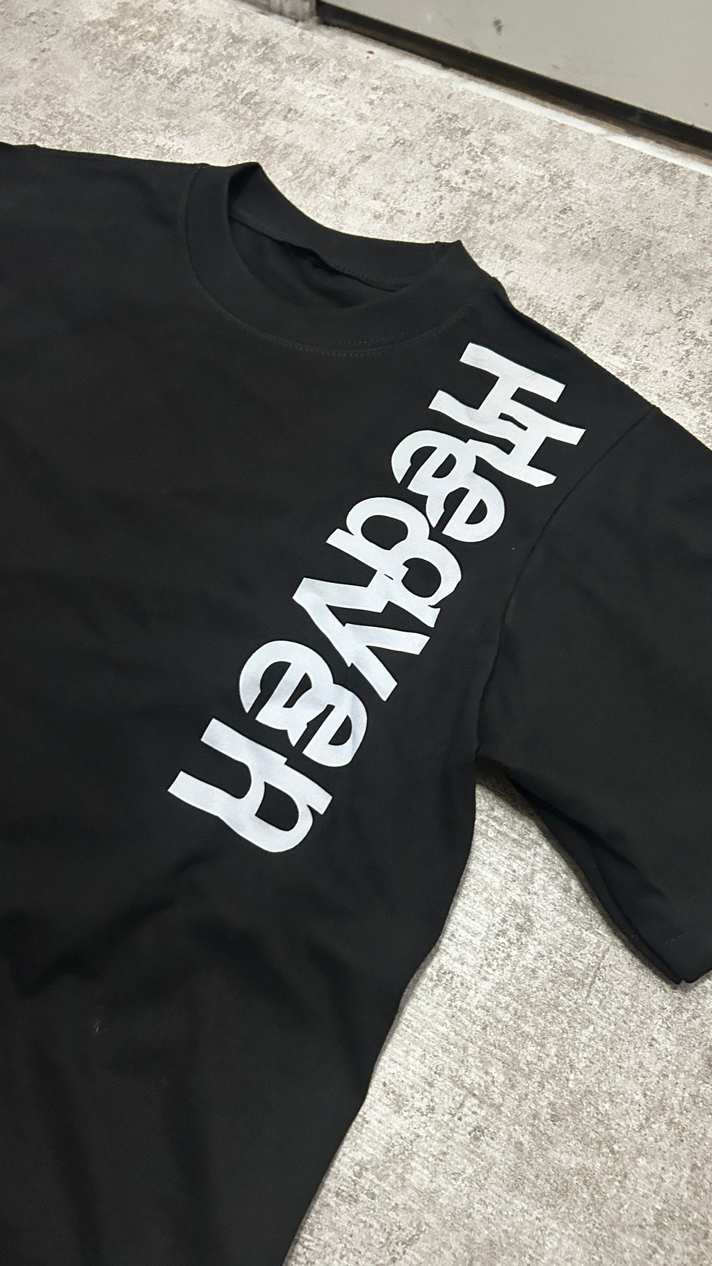 "Heaven" Shortsleeve - Black